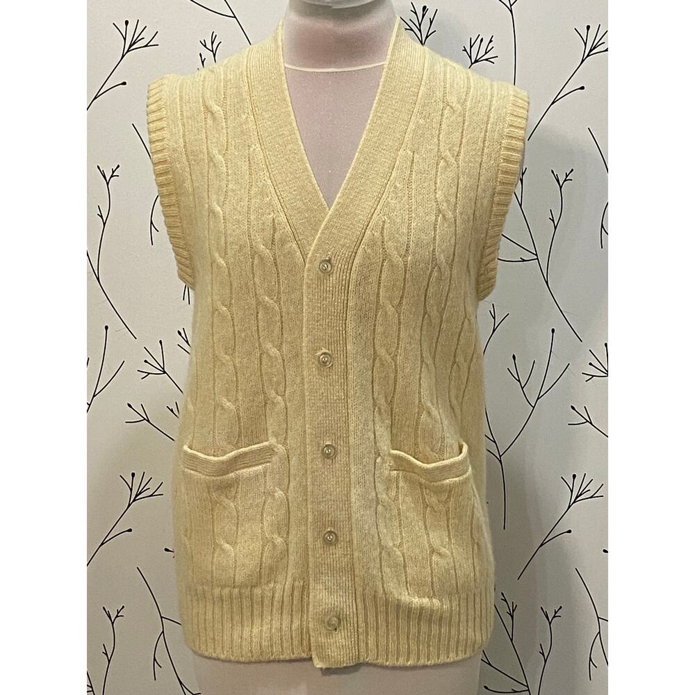 VINTAGE 60s 100% Wool Butter Yellow Cable Knit Vest MEDIUM Tennis Prep Academia - Picture 2 of 6
